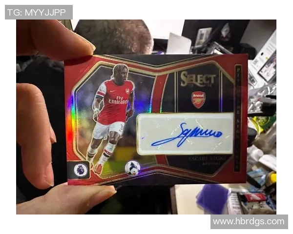 卡帕尼尼足球球星开卡体验揭秘 探索隐藏在包裹中的珍贵瞬间