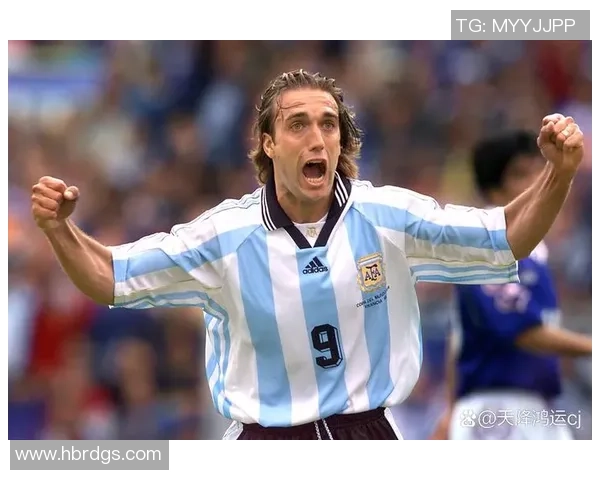 五大足球传奇球星揭晓他们的成就与传奇瞬间,共同塑造现代足球的辉煌历史 五大足球传奇球星揭晓他们的成就与传奇瞬间,共同塑造现代足球的辉煌历史